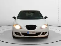 Używany Seat Leon Sport 103 KM (75 kW) 2007 Biały Sedan/Limuzyna