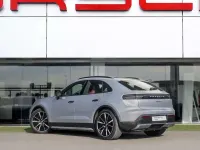 Usado Porsche Macan 300 kW (408 CV) 2025 Gris SUV