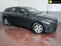 Usado Kia Ceed 120 CV (88 kW) 2023 Gris Utilitario