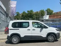 Usado Peugeot Rifter Active 102 CV (75 kW) 2020 Blanco Monovolumen