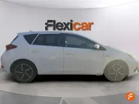 Usado Toyota Auris Hybrid Active 136 CV (100 kW) 2018 Blanco