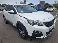 Usado Peugeot 3008 Active 130 CV (95 kW) 2020 Blanco SUV