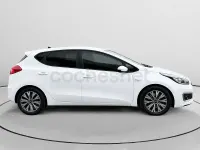 Usado Kia Ceed GT Plus 90 CV (66 kW) 2018 Blanco Berlina