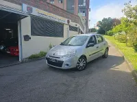 Usado Renault Clio IV Business 75 CV (55 kW) 2012 Gris / plata Berlina