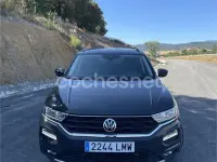 Usado VW T-Roc Advance 110 CV (80 kW) 2021 Gris / plata SUV