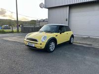 Usado Mini ONE 90 CV (66 kW) 2003 Amarillo Utilitario