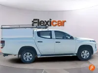 Usado Mitsubishi L200 150 CV (110 kW) 2021 Blanco Pickup/Camioneta