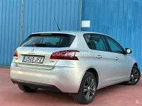 Usado Peugeot 308 Active 120 CV (88 kW) 2017 Gris / plata Berlina