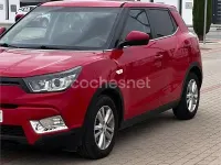 Usado SsangYong Tivoli Limited 115 CV (84 kW) 2017 Rojo SUV
