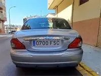 Usado Jaguar X-type Classic 155 CV (114 kW) 2007 Gris / plata Berlina
