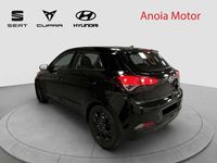 Begagnad Hyundai i20 84 HK (61 kW) 2015 Svart Halvkombi