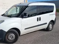 Usado Fiat Doblò Dynamic 90 CV (66 kW) 2010 Blanco Monovolumen