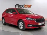 Usado Skoda Fabia Selection 116 CV (85 kW) 2025 Rojo Utilitario