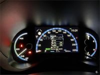 Usado Toyota Yaris Cross Active 116 CV (85 kW) 2023 Gris / plata SUV