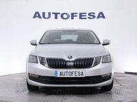 Usado Skoda Octavia 150 CV (110 kW) 2019 Plata Berlina