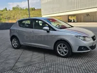 Usado Seat Ibiza Style 105 CV (77 kW) 2009 Gris / plata Berlina