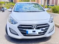 Usado Hyundai i30 90 CV (66 kW) 2015 Blanco Berlina