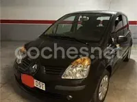 Usado Renault Modus Privilege 80 CV (58 kW) 2005 Negro Monovolumen