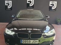 Käytetty BMW 318 Comfort Edition 143 HP (105 kW) 2015 Musta Sedan
