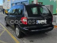 Usado Chrysler Voyager 140 CV (102 kW) 2005 Negro Monovolumen