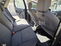 Usado Ford Focus Ghia 109 CV (80 kW) 2005 Negro Berlina
