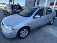 Usado Opel Astra Edition 100 CV (73 kW) 2003 Gris / plata Berlina