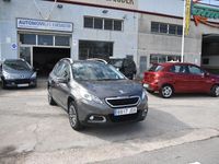 Usado Peugeot 2008 Active 82 CV (60 kW) 2015 Gris / plata SUV