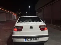 Usado Seat Cordoba Stella 90 CV (66 kW) 2001 Blanco Familiar