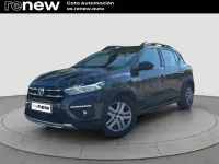 Usado Dacia Sandero Essentiel 100 CV (73 kW) 2021 Gris / plata Berlina