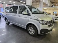 Usado VW Caravelle 150 CV (110 kW) 2024 Plateado Van