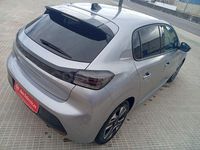 Usado Peugeot 208 Allure 100 CV (73 kW) 2025 Gris / plata Utilitario