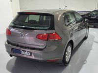 Usado VW Golf VII Business 105 CV (77 kW) 2015 Gris / plata Berlina