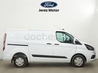 Usado Ford Tourneo Trend 136 CV (100 kW) 2023 Blanco Monovolumen