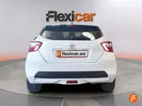 Usado Nissan Micra Acenta 92 CV (67 kW) 2021 Blanco Utilitario