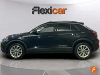 Usado VW T-Roc Life 110 CV (80 kW) 2023 Negro SUV