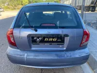 Usado Kia Rio 97 CV (71 kW) 2003 Azul Berlina