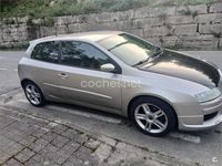 Usado Fiat Stilo Dynamic 115 CV (84 kW) 2003 Gris / plata Berlina