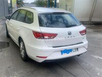Usado Seat Leon Style 130 CV (95 kW) 2019 Blanco Familiar