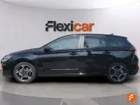 Usado Hyundai i30 N Line 120 CV (88 kW) 2023 Negro Berlina