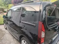 Usado Citroën Berlingo Feel 100 CV (73 kW) 2017 Negro Monovolumen