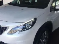 Usado Peugeot 2008 Allure 110 CV (80 kW) 2018 Blanc nacre SUV