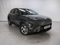 Usado Hyundai Kona 129 CV (94 kW) 2025 Gris / plata SUV