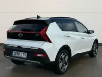 Usado Hyundai Bayon Style 120 CV (88 kW) 2021 Blanco SUV