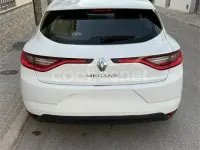 Usado Renault Mégane IV Life 90 CV (66 kW) 2017 Blanco Berlina