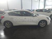 Usado Ford Focus Trend 120 CV (88 kW) 2019 Blanco Berlina