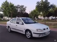 Usado Renault Mégane II Expression 110 CV (80 kW) 2003 Blanco Berlina