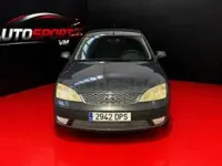 Usado Ford Mondeo Trend 155 CV (114 kW) 2005 Gris / plata Berlina