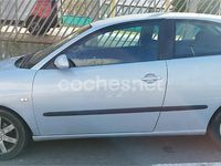 Usado Seat Ibiza Sport 100 CV (73 kW) 2005 Azul Utilitario