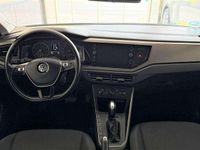 Usado VW Polo Advance 95 CV (69 kW) 2019 Gris Utilitario