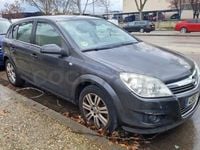 Usado Opel Astra Cosmo 100 CV (73 kW) 2009 Gris / plata Berlina